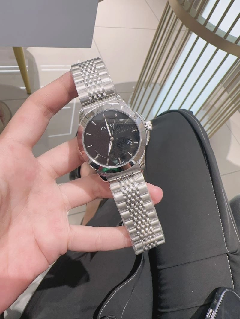 Vibrant GUCCI Watches 182900