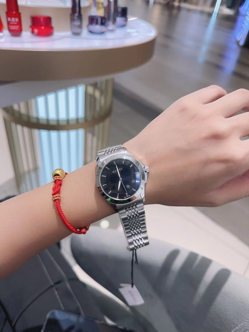 Vibrant GUCCI Watches 182900