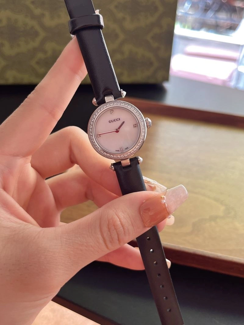 Youthful GUCCI Watches 182895