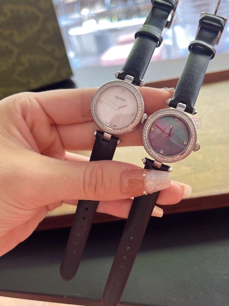Youthful GUCCI Watches 182895