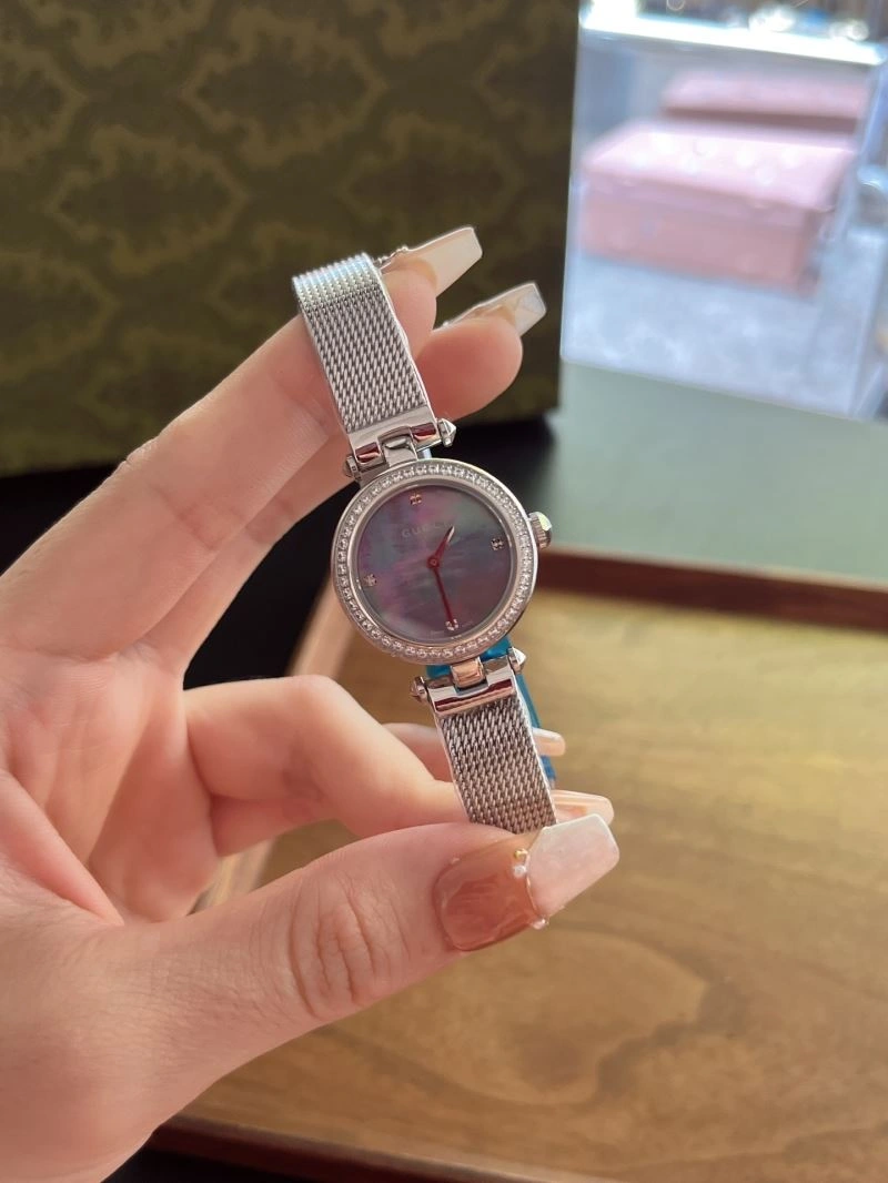 GUCCI Watches Affordable 182885