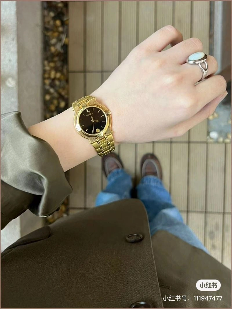Versatile GUCCI Watches 182898