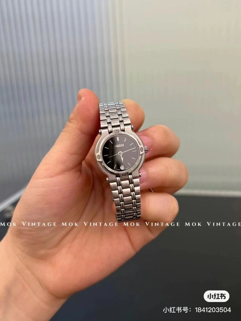 Versatile GUCCI Watches 182898
