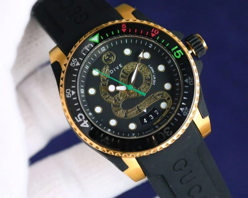 GUCCI Watches AllSeason 182899