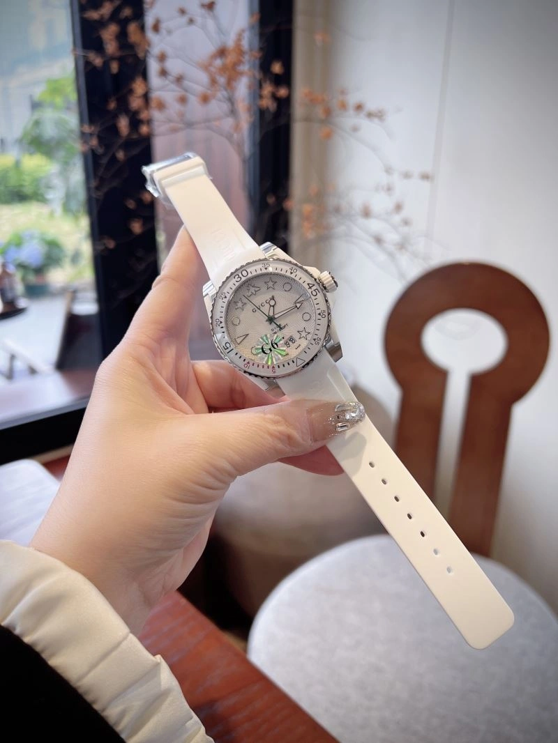 GUCCI Watches Trendsetting 182893