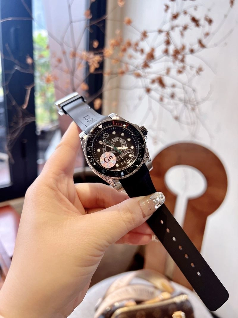 GUCCI Watches Neat 182896