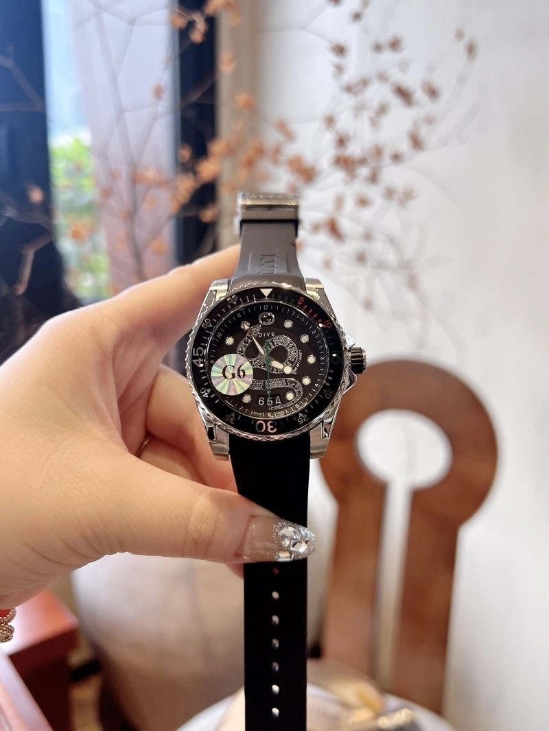 GUCCI Watches Neat 182896