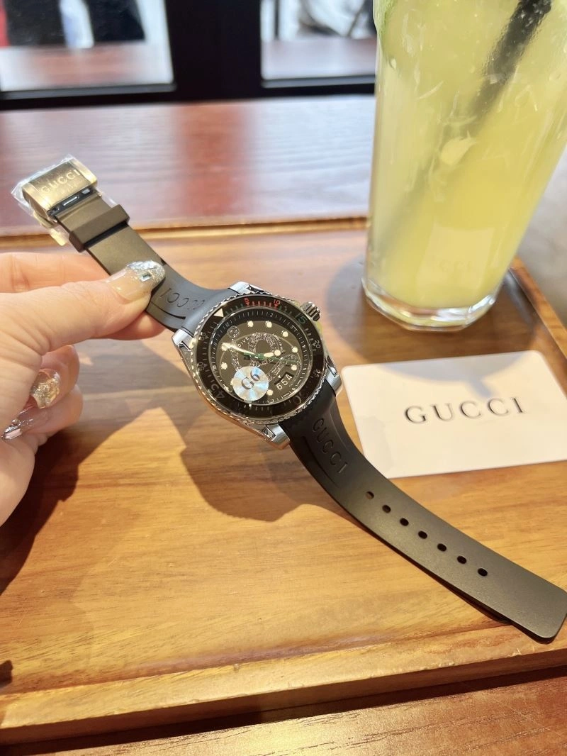 GUCCI Watches Neat 182896