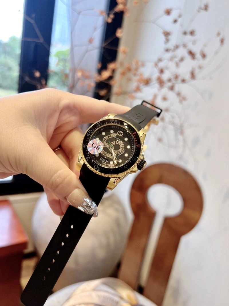 WellDesigned GUCCI Watches 182897