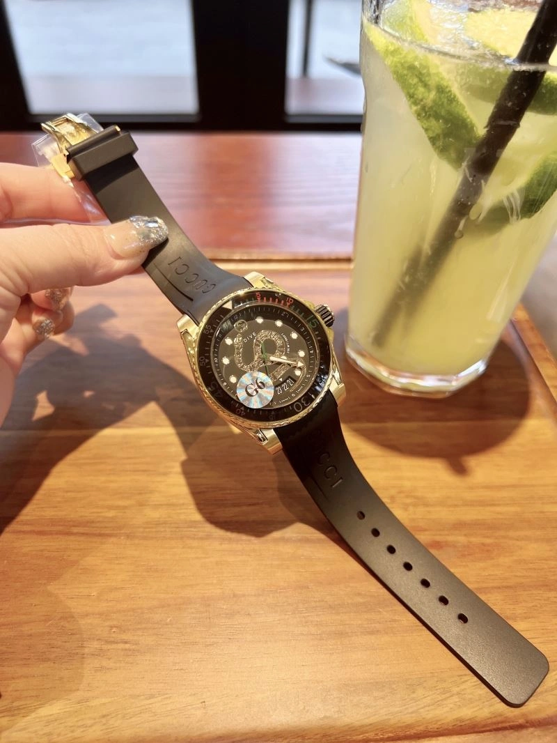 WellDesigned GUCCI Watches 182897