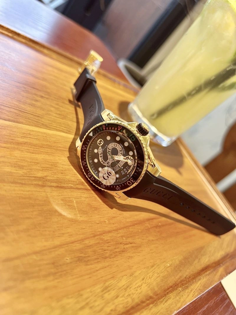 WellDesigned GUCCI Watches 182897