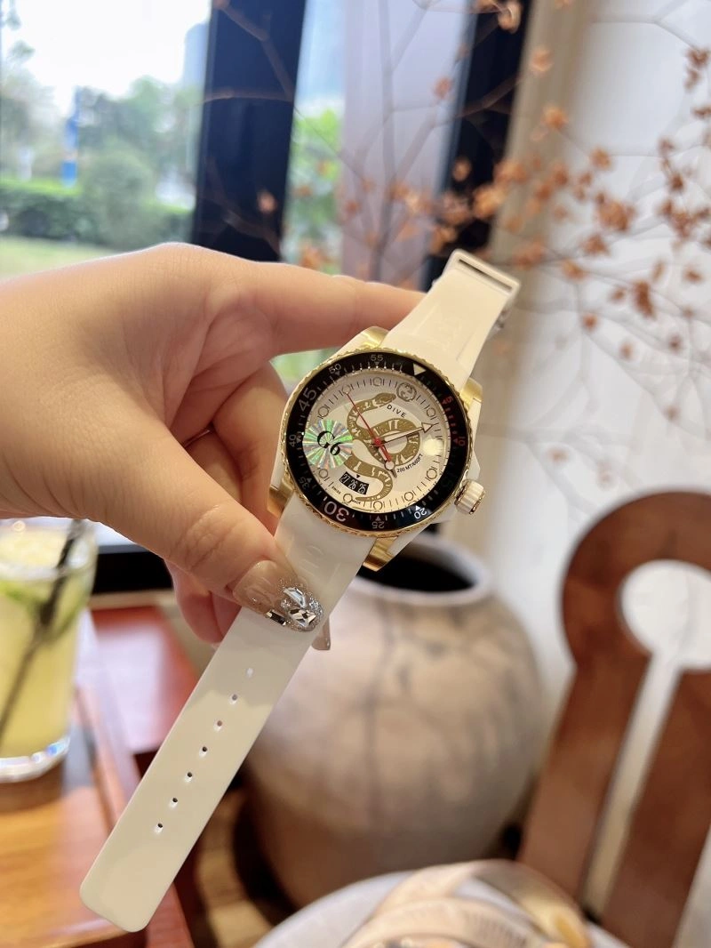 Trendy GUCCI Watches 182889