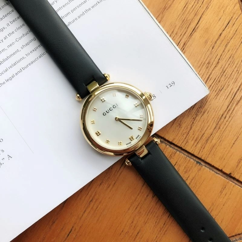 Minimalist GUCCI Watches 182859