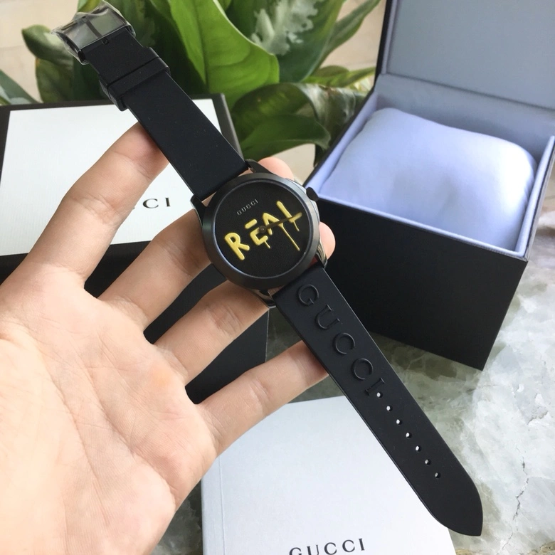 WrinkleFree GUCCI Watches 182850