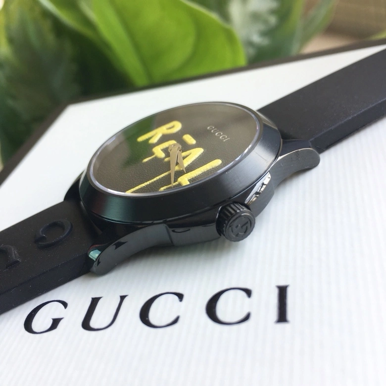 WrinkleFree GUCCI Watches 182850