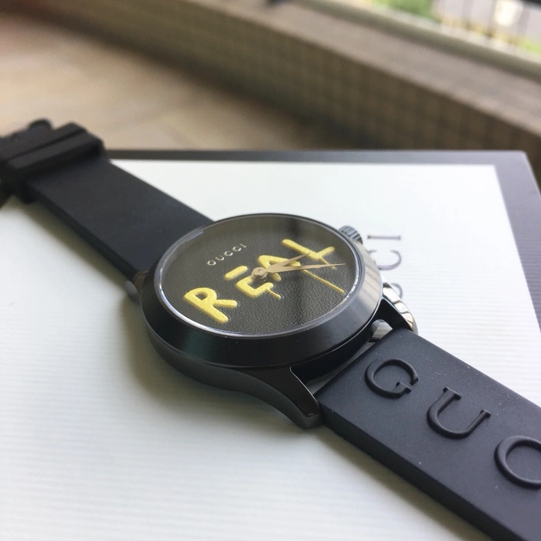 WrinkleFree GUCCI Watches 182850