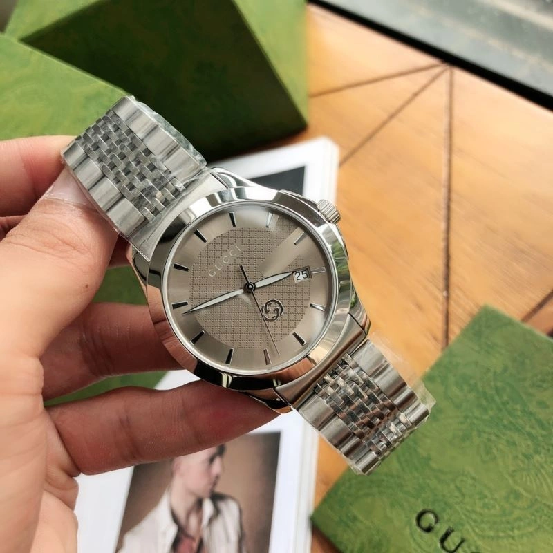 Seasonal GUCCI Watches 182836