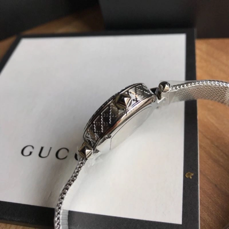 GUCCI Watches Bold 182832