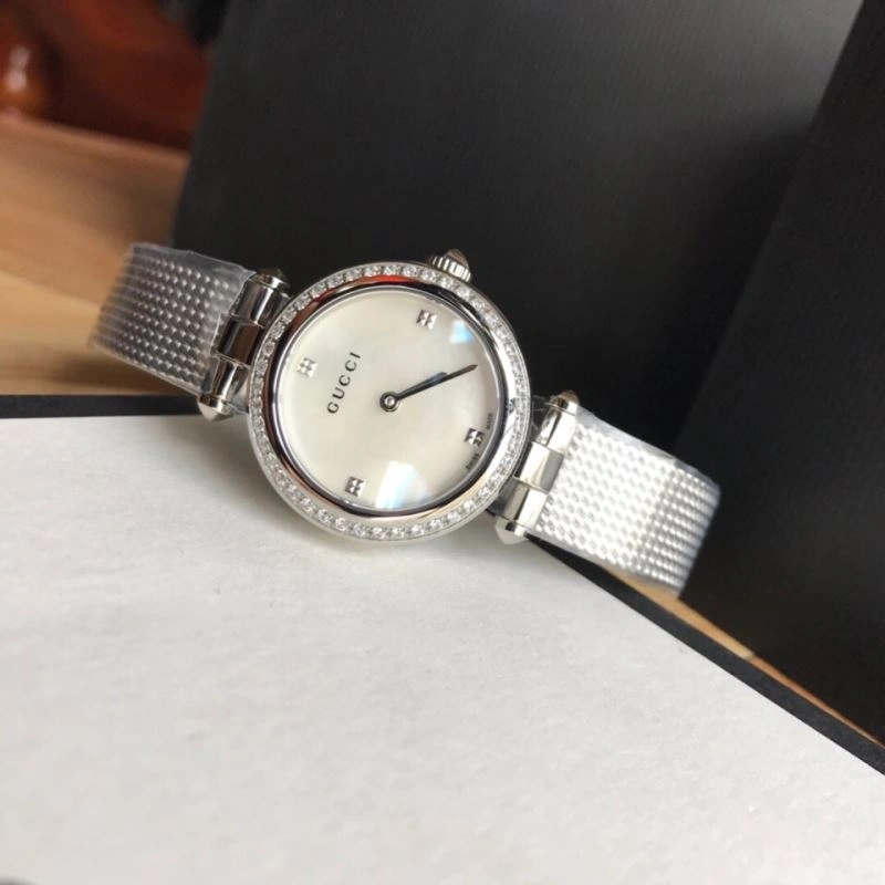 GUCCI Watches Bold 182832