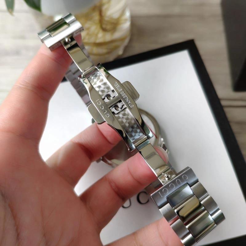 Functional GUCCI Watches 182788