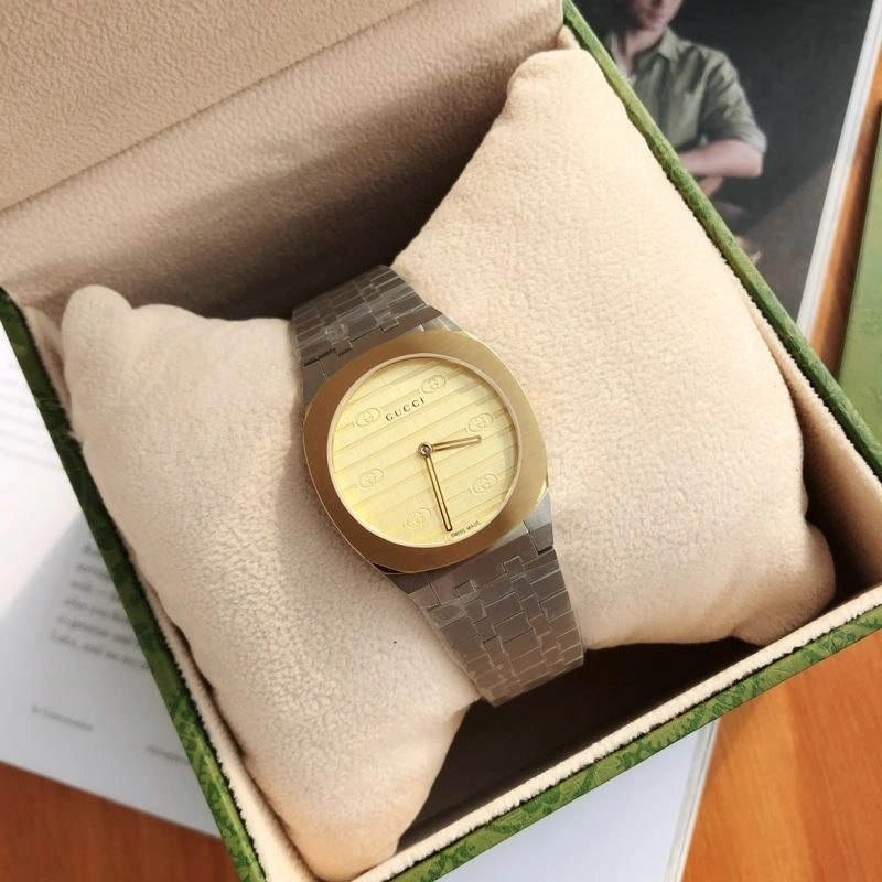 Soft GUCCI Watches 182733