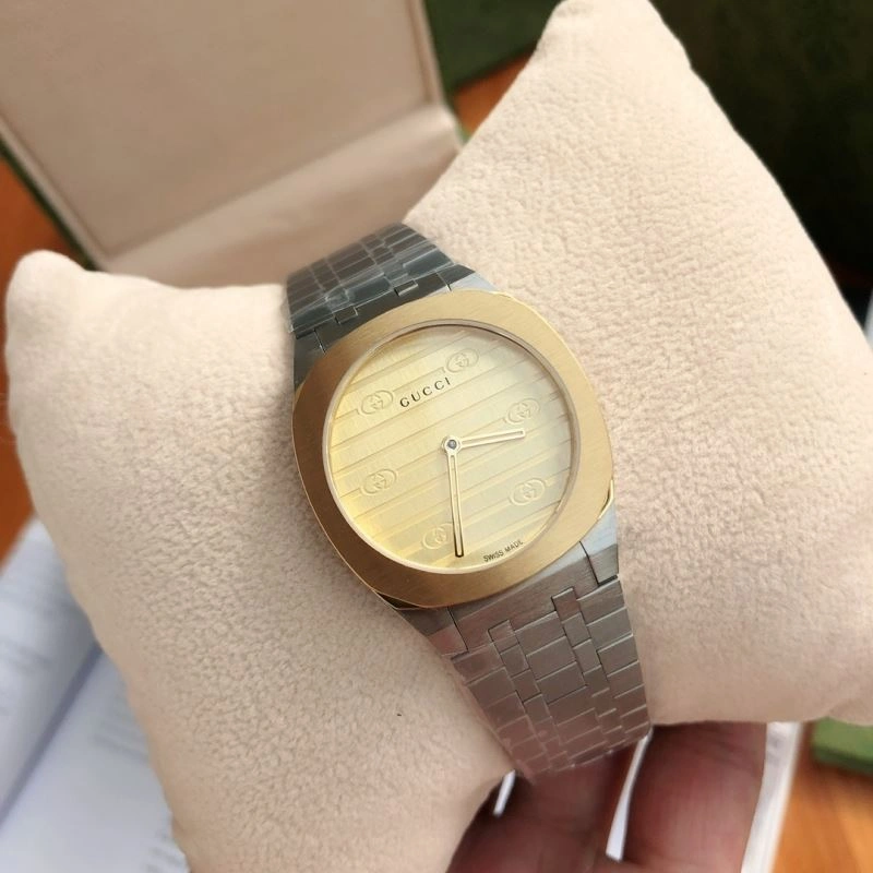 Soft GUCCI Watches 182733