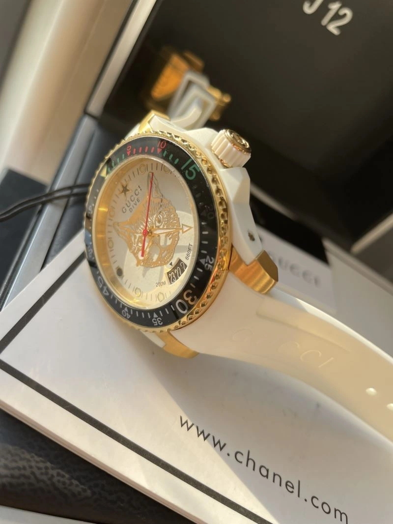 Resilient GUCCI Watches 182725