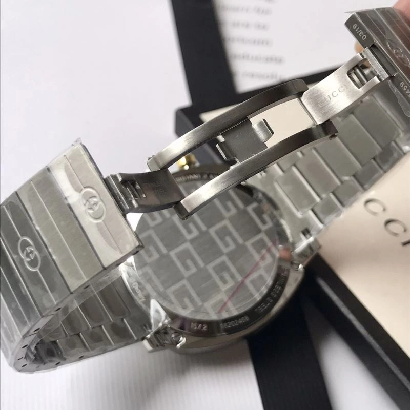 GUCCI Watches Durable 182717