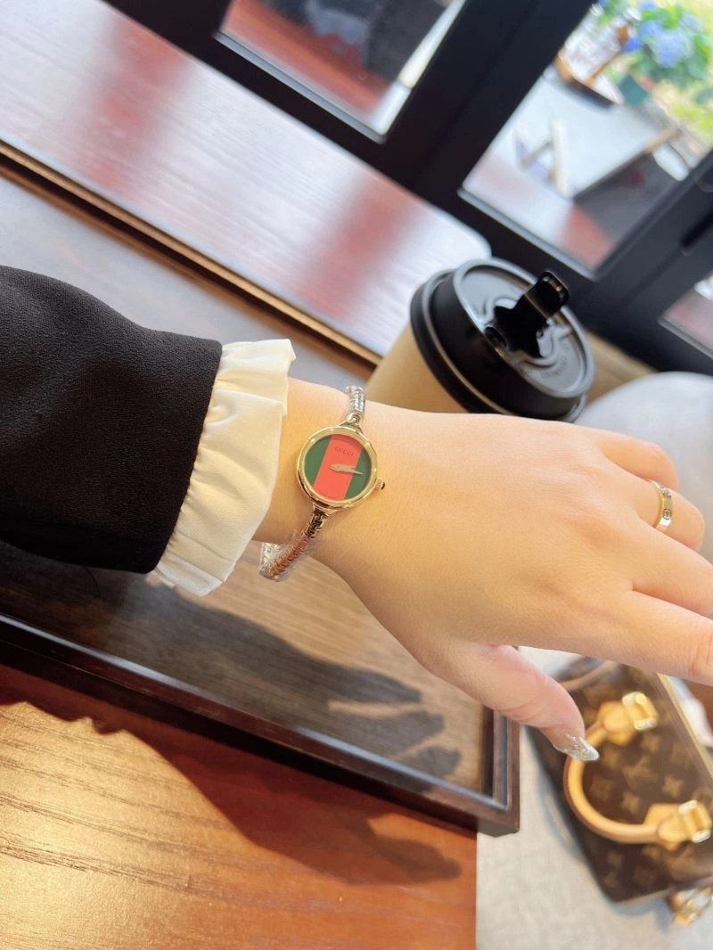 GUCCI Watches Comfortable 182708