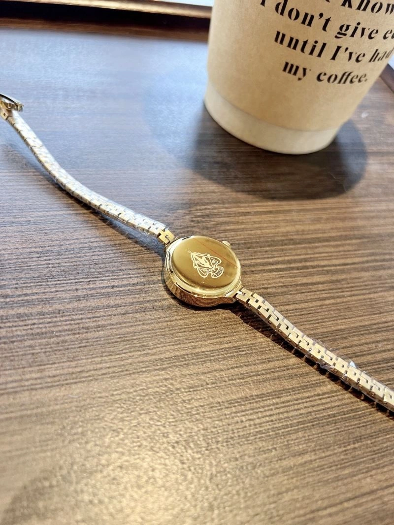 GUCCI Watches Breathable 182709