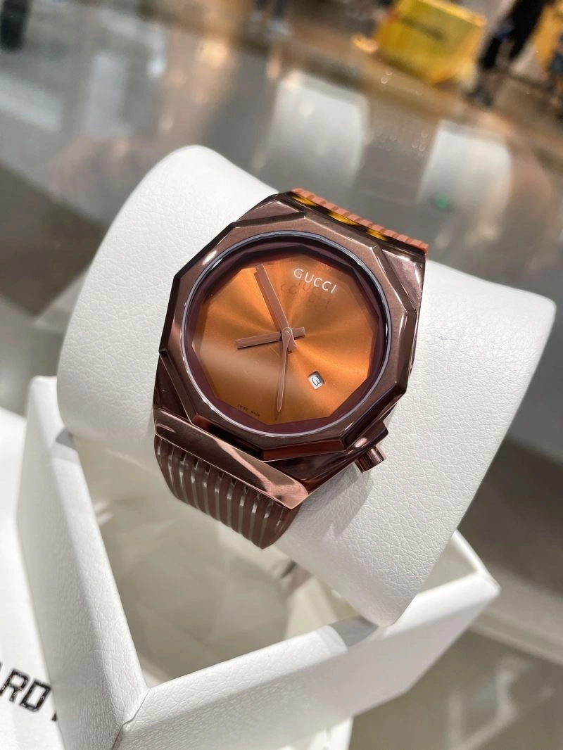 GUCCI Watches Trendsetting 182721