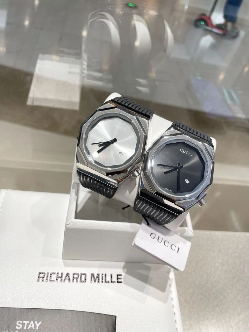 GUCCI Watches Modern 182720