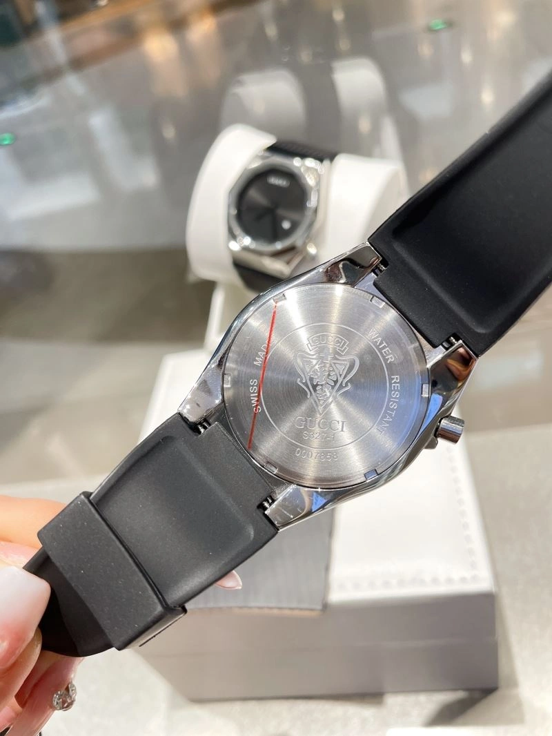 GUCCI Watches Modern 182720