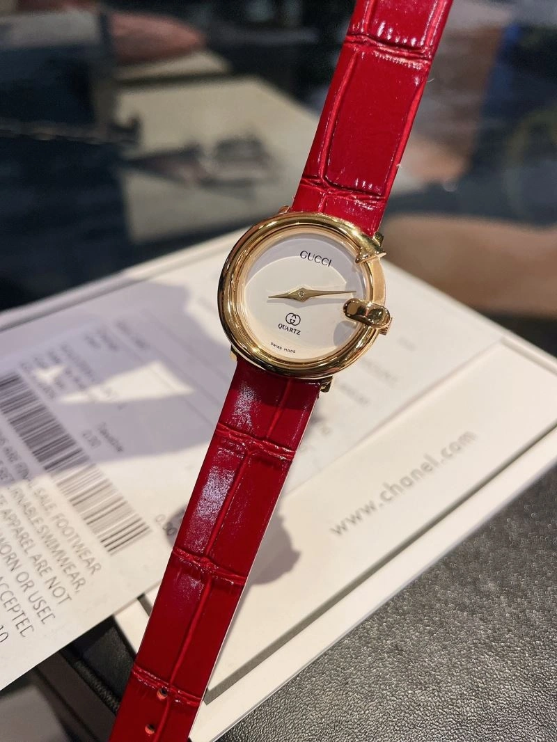 Minimalist GUCCI Watches 183070