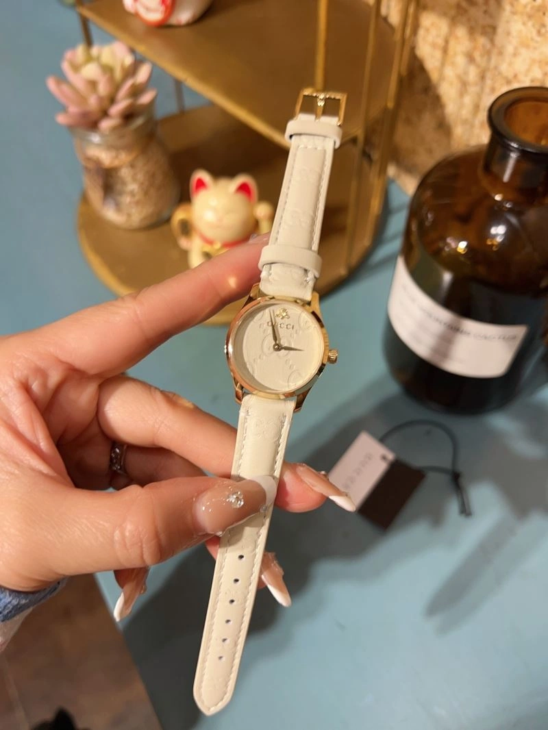 SmoothTexture GUCCI Watches 183041