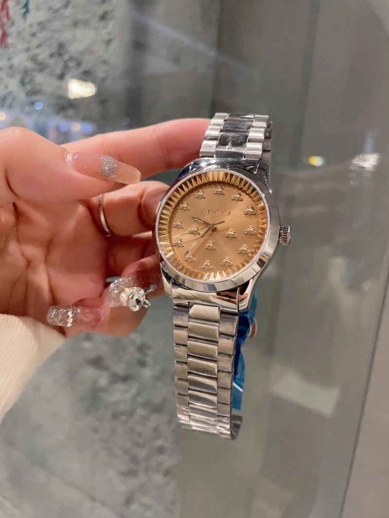Cozy GUCCI Watches 183037