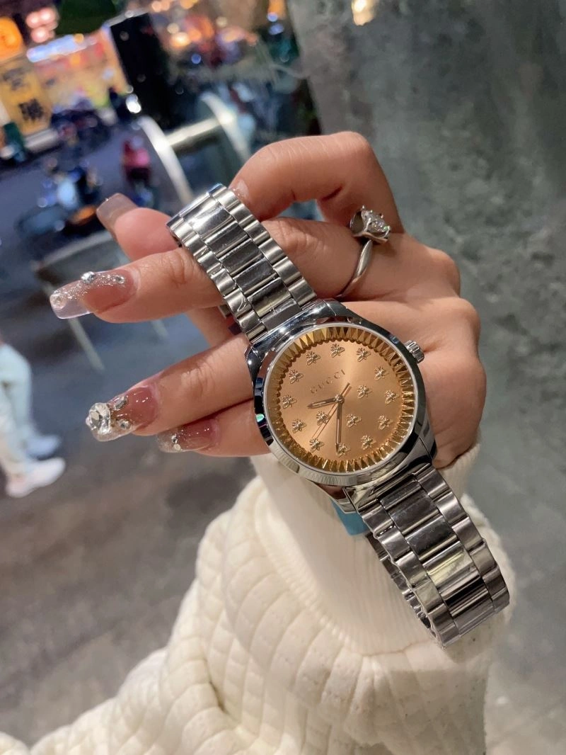 Cozy GUCCI Watches 183037