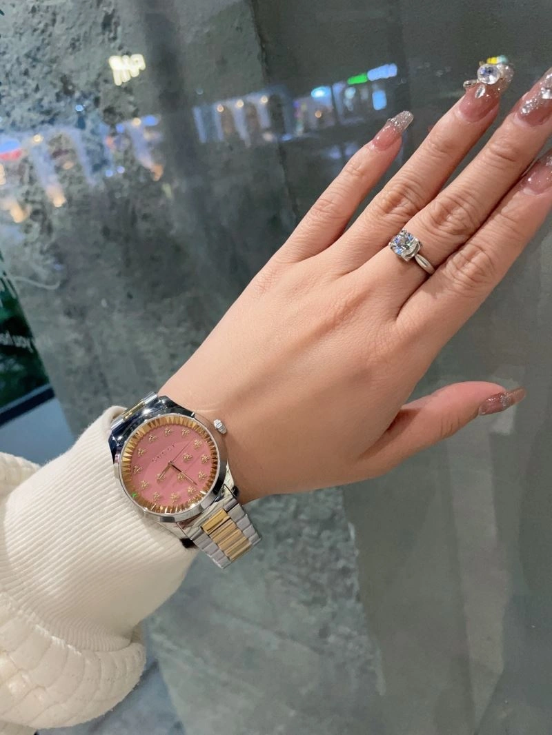 Classic GUCCI Watches 183033