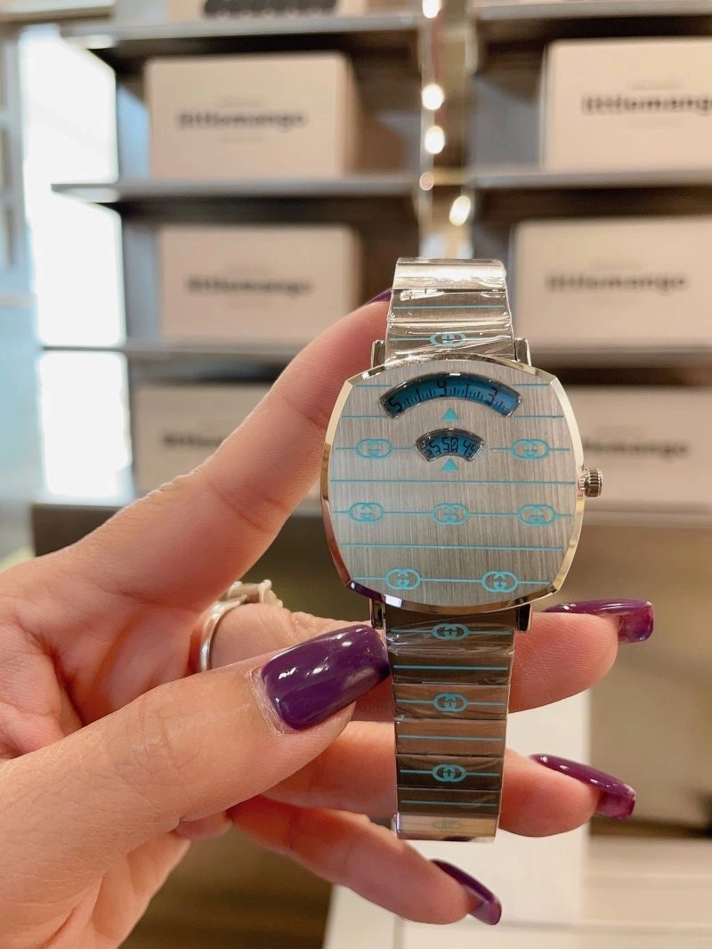 GUCCI Watches Sporty 183032