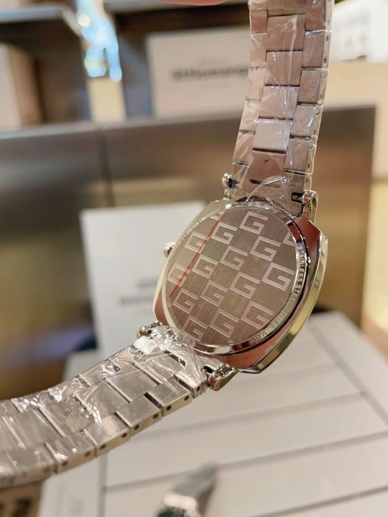 GUCCI Watches Sporty 183032