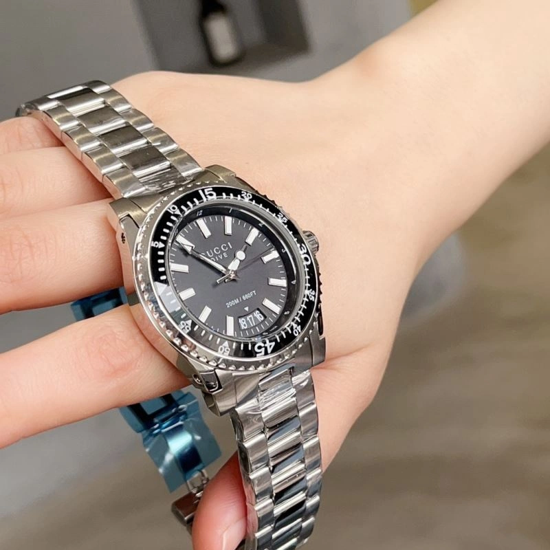 GUCCI Watches Bright 183022