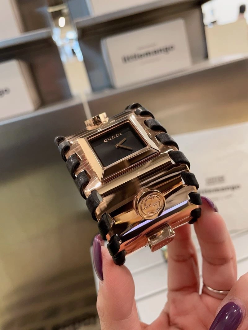 GUCCI Watches GoAnywhere 183021