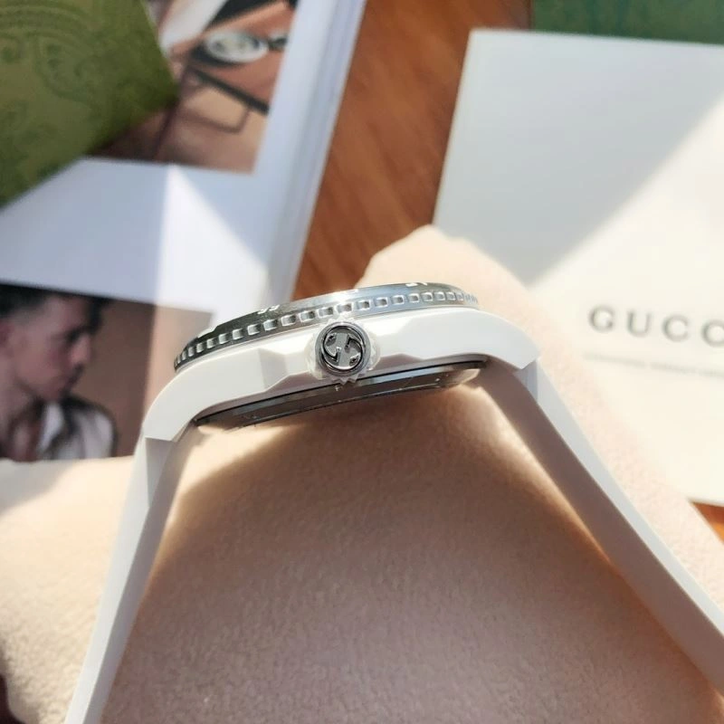 TravelReady GUCCI Watches 183010
