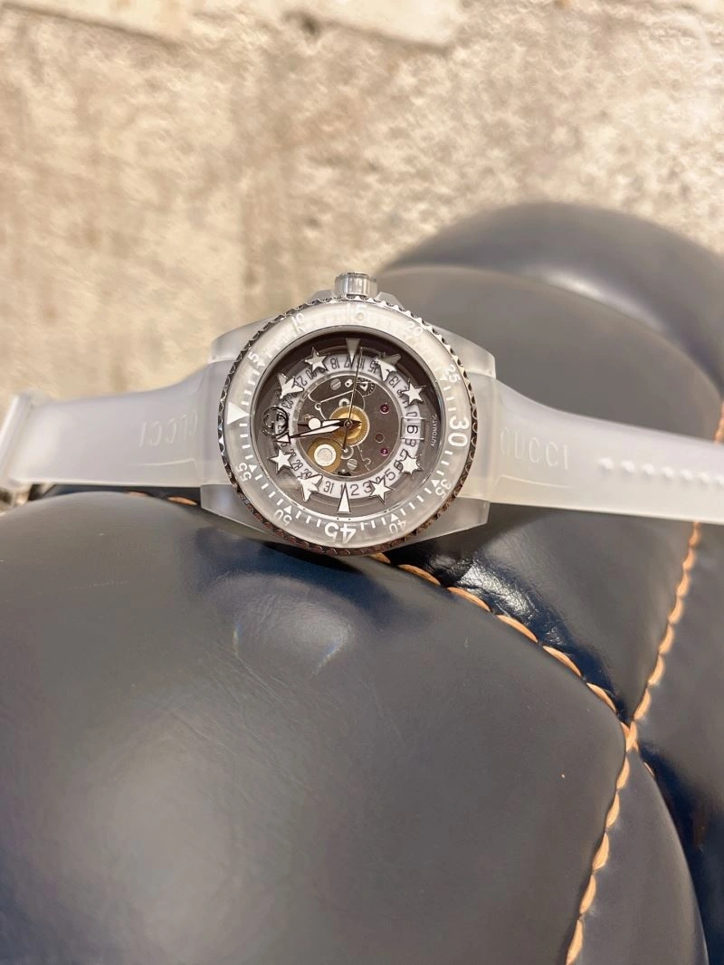 GUCCI Watches EyeCatching 182998