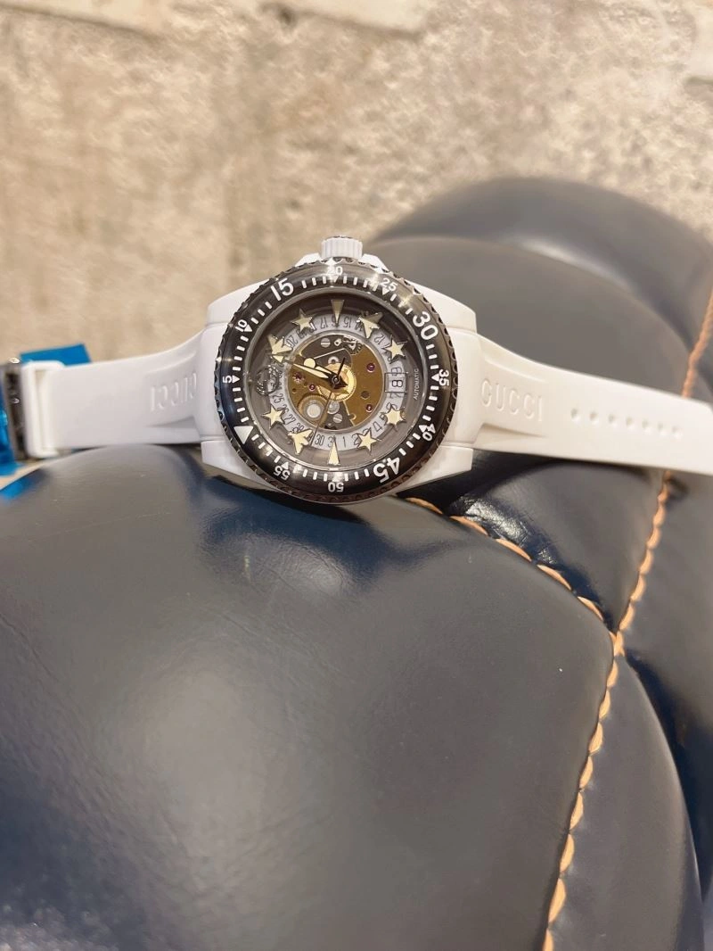 GUCCI Watches EyeCatching 182998