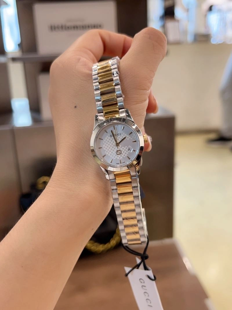 EasyCare GUCCI Watches 182985