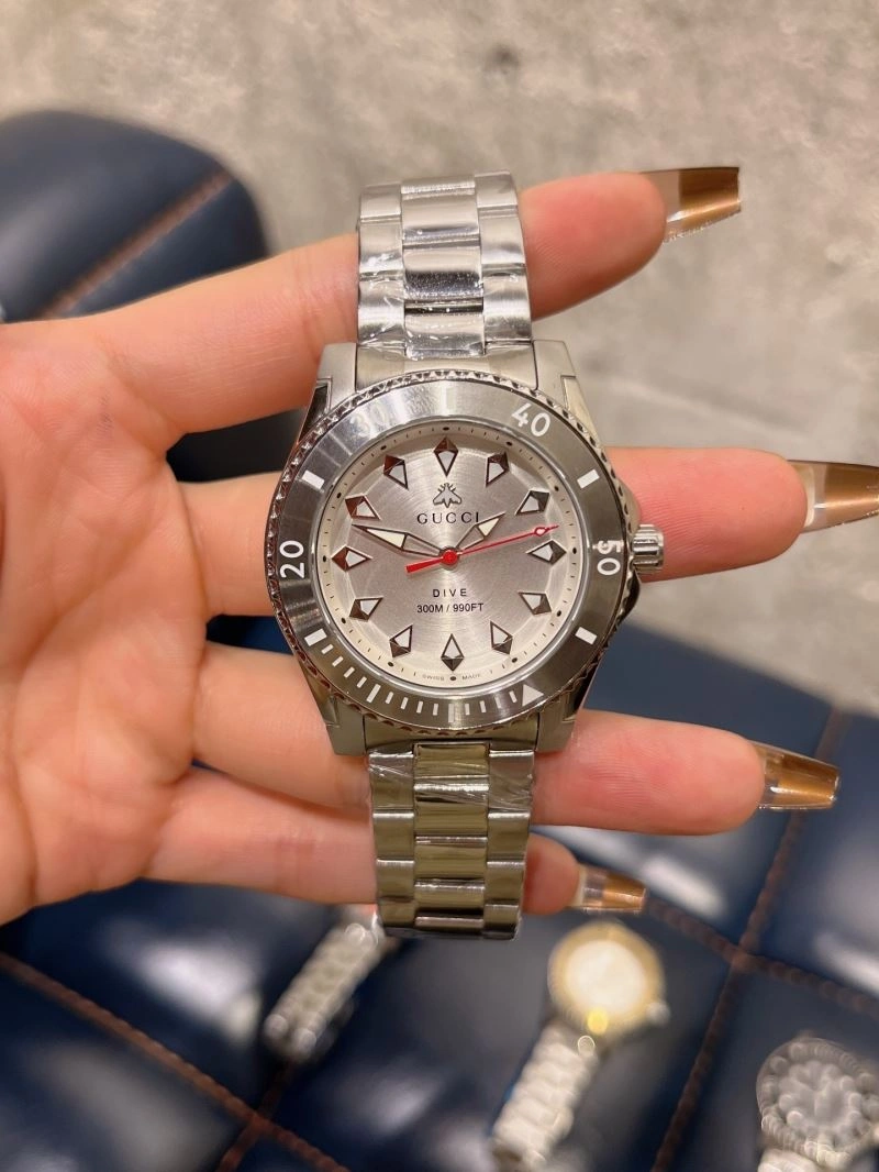 GUCCI Watches WellDesigned 182964