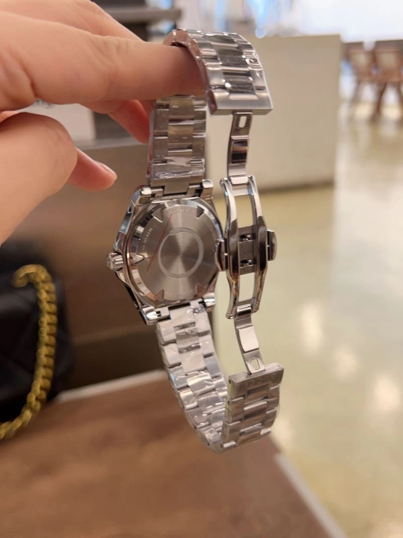 GUCCI Watches Sophisticated 182957