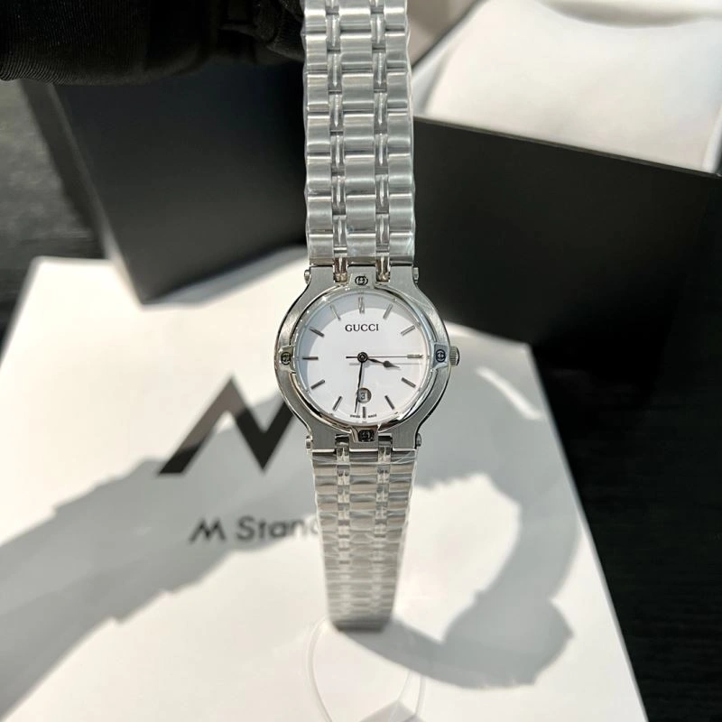 Contemporary GUCCI Watches 182984