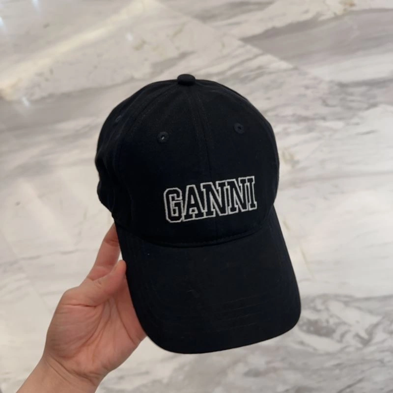Sleek Ganni Caps 258906